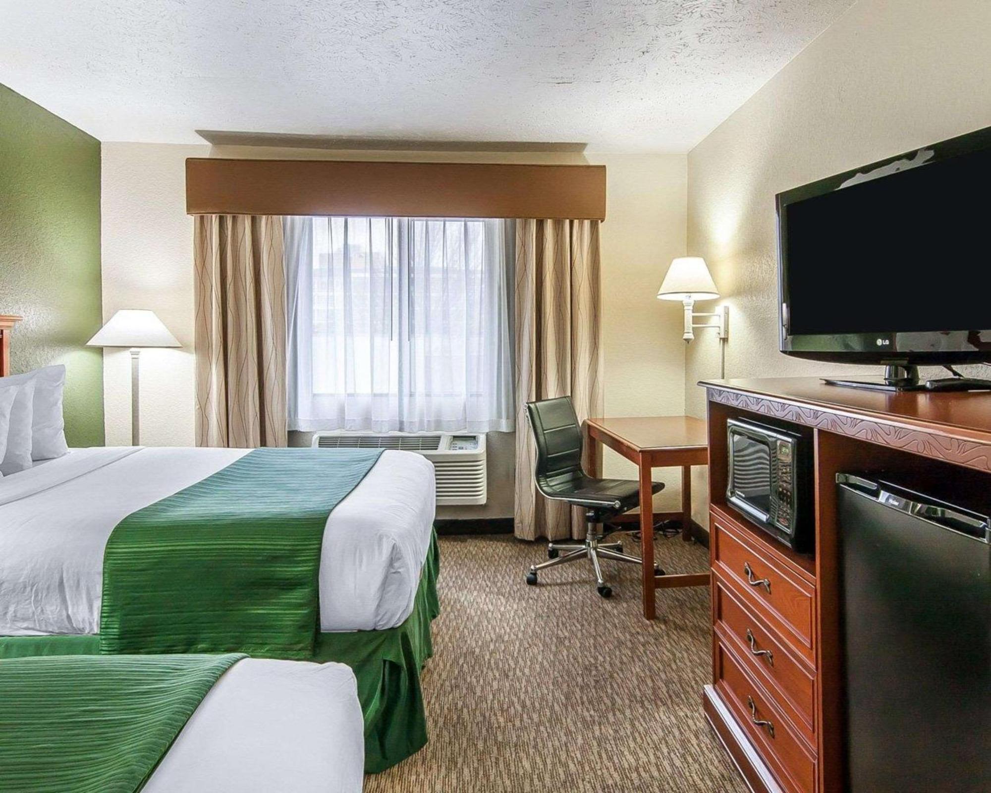 Quality Downtown Convention Center Inn