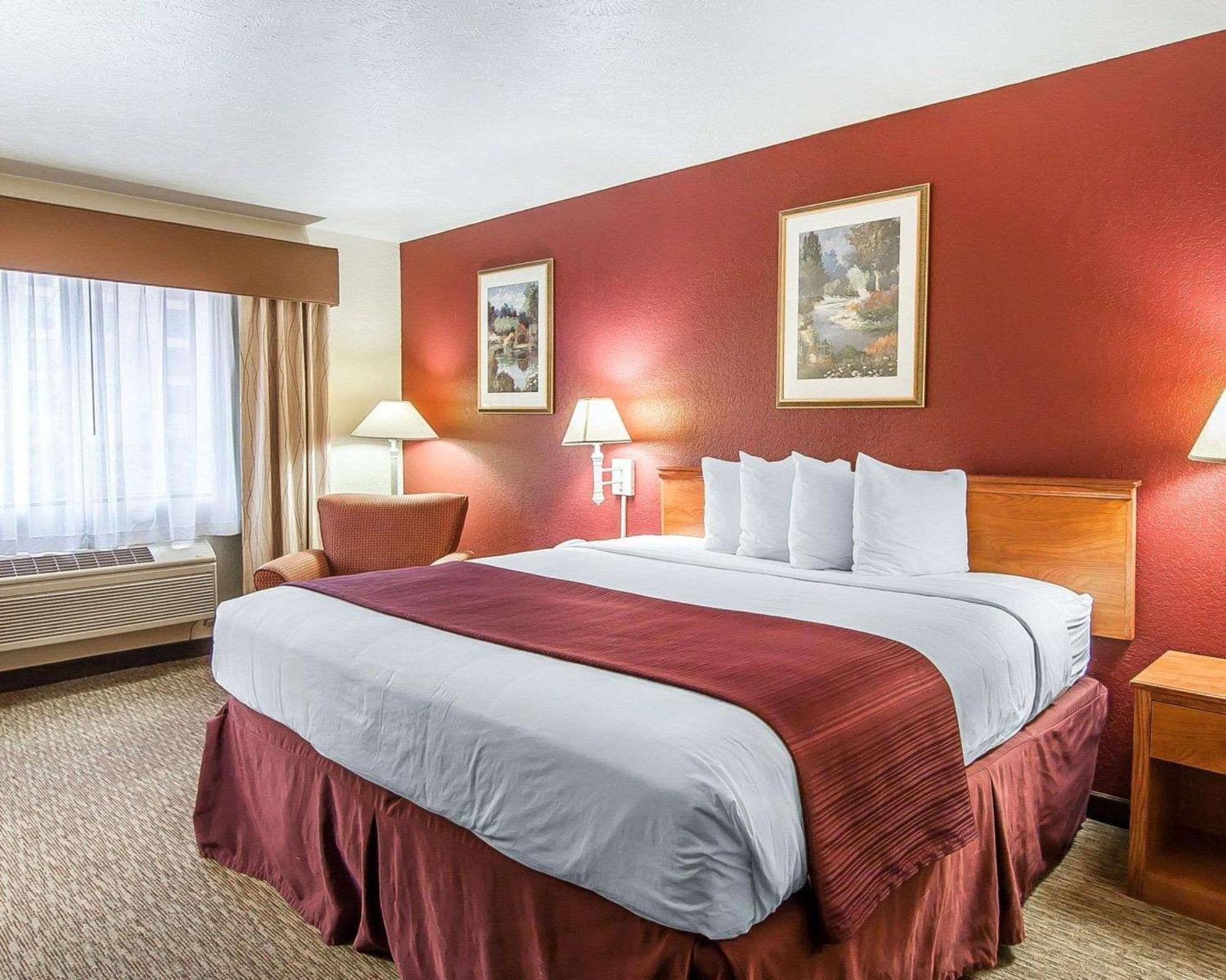 Quality Downtown Convention Center Inn