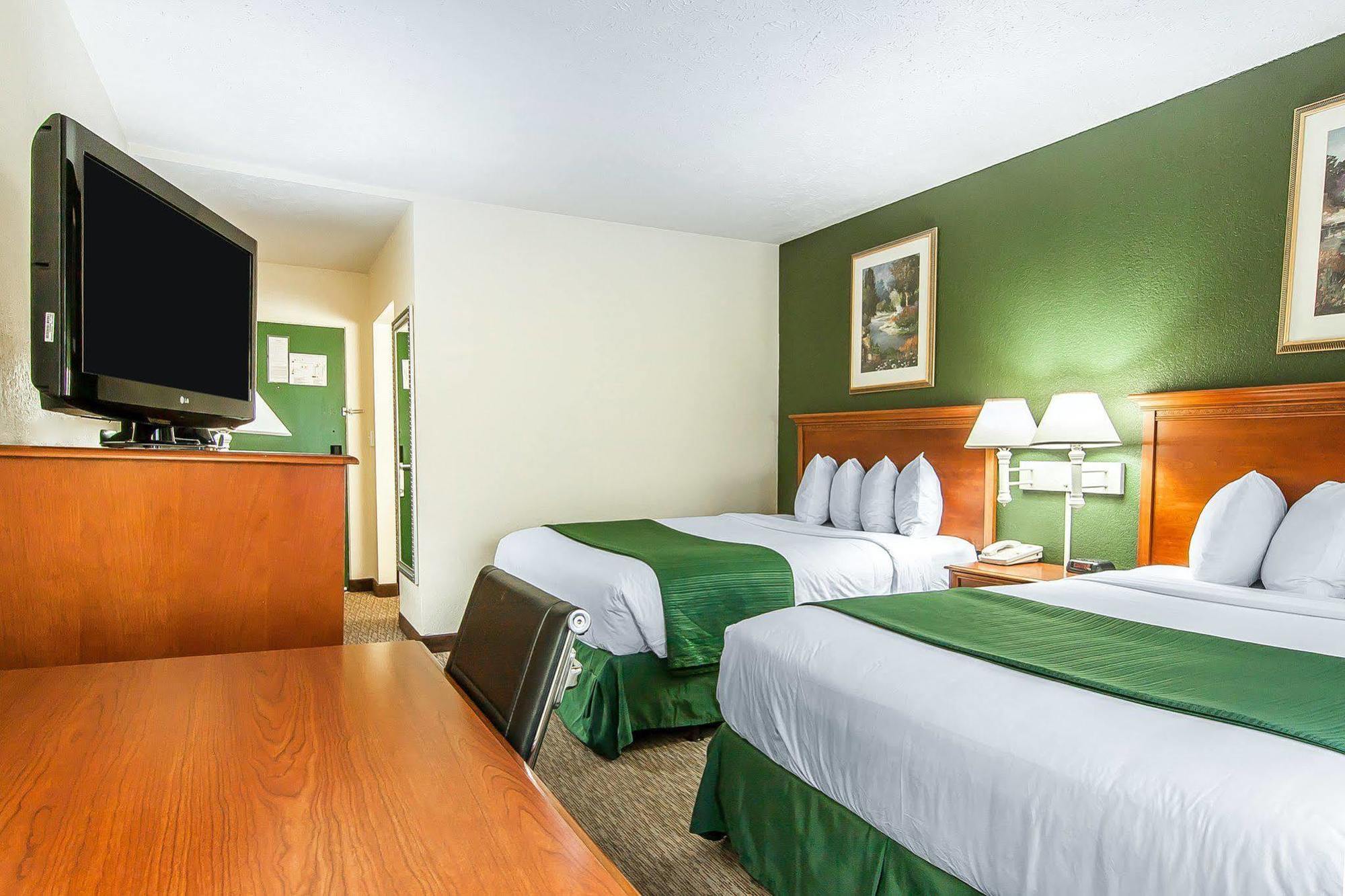 Inn Quality Downtown Convention Center
